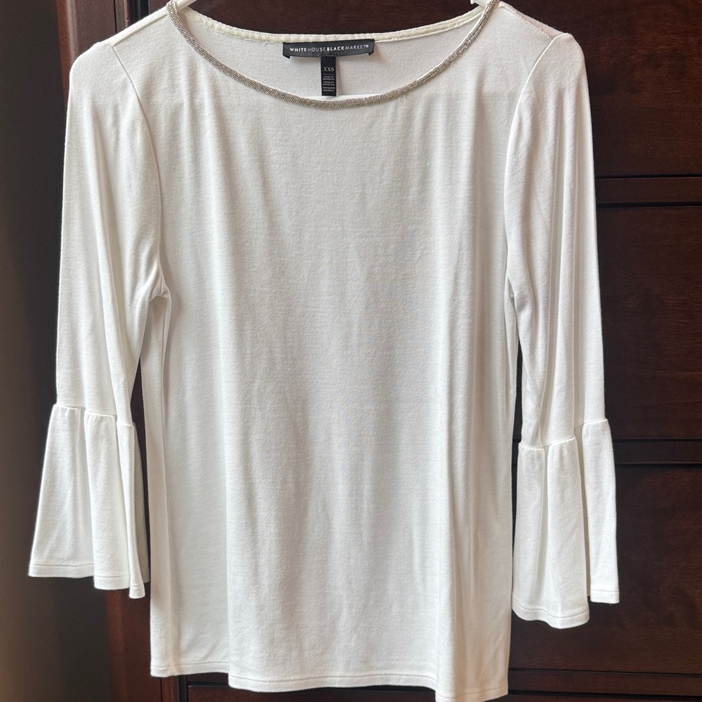 White House Black Market 3/4 flared/bell sleeves with gunmetal necklin design
